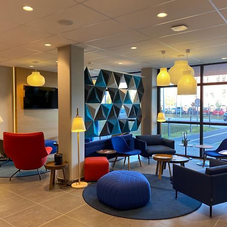 Holiday Inn Express Caen Epron By Ihg Bagian luar foto