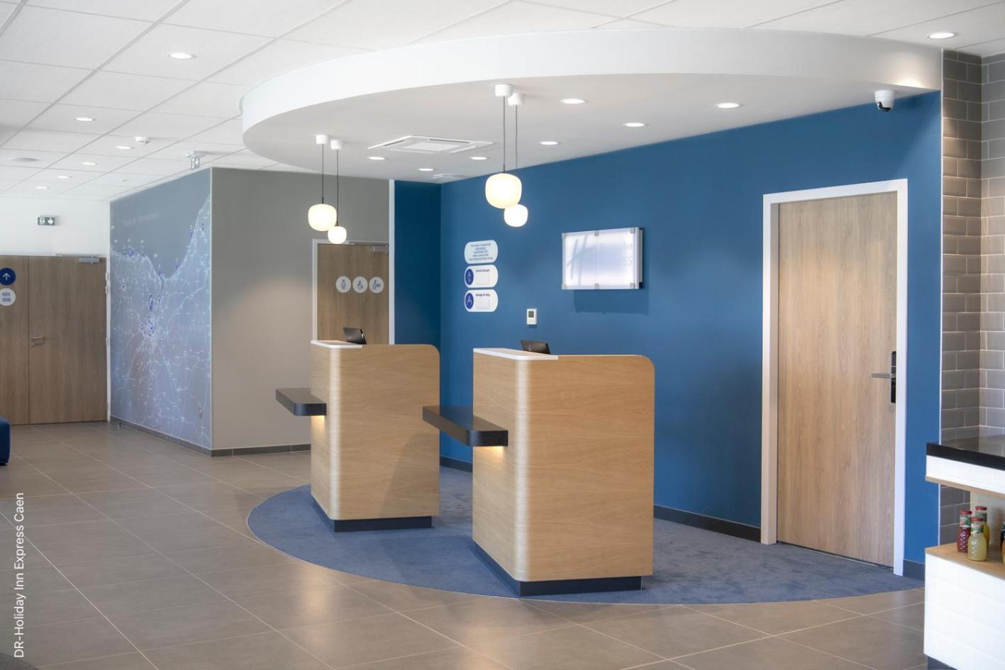 Holiday Inn Express Caen Epron By Ihg Bagian luar foto